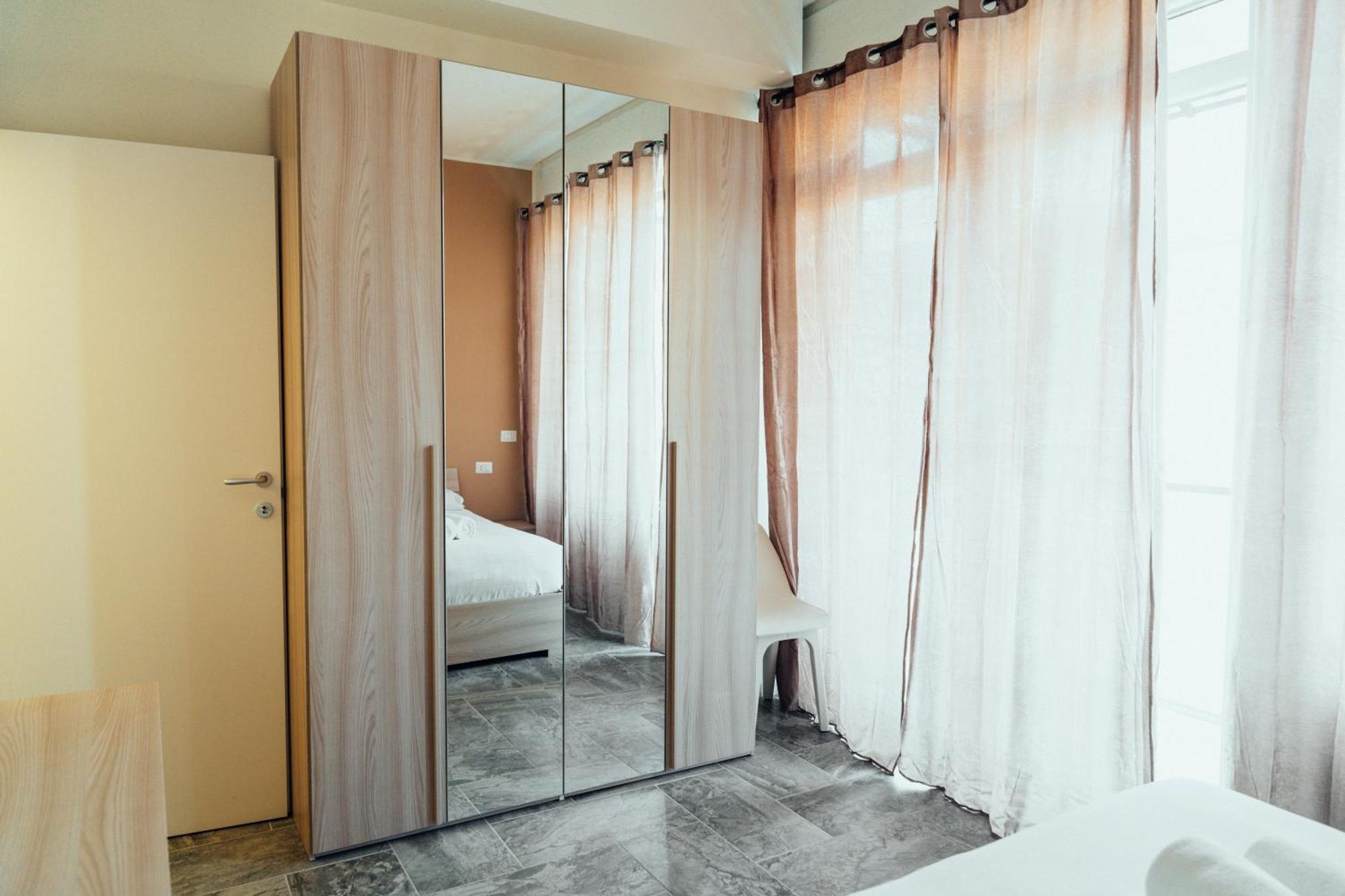 Roberta House Apartment Rozzano Bagian luar foto
