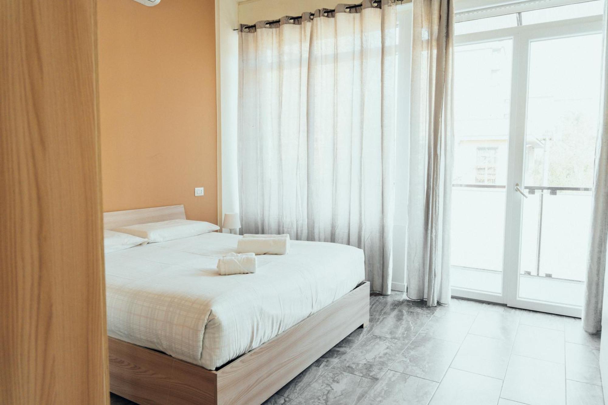 Roberta House Apartment Rozzano Bagian luar foto