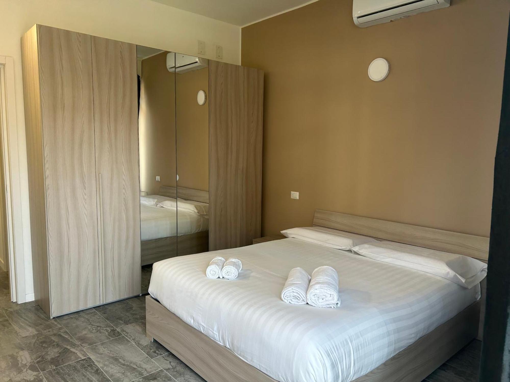 Roberta House Apartment Rozzano Bagian luar foto