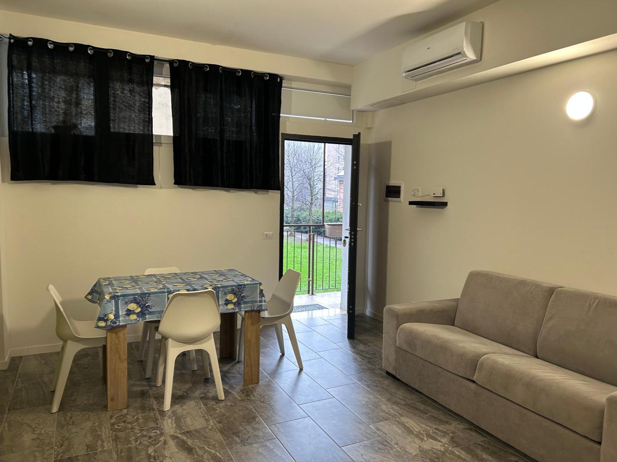 Roberta House Apartment Rozzano Bagian luar foto